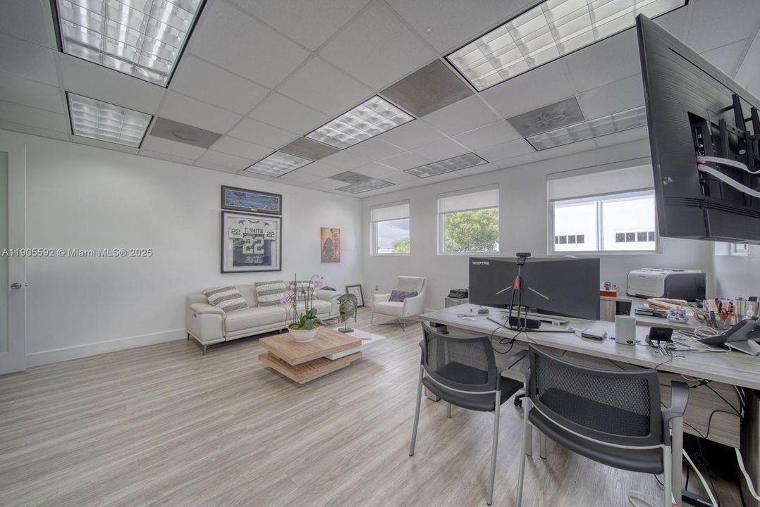 出租: $28 (0 贝兹, 0 浴室, 0 平方英尺)