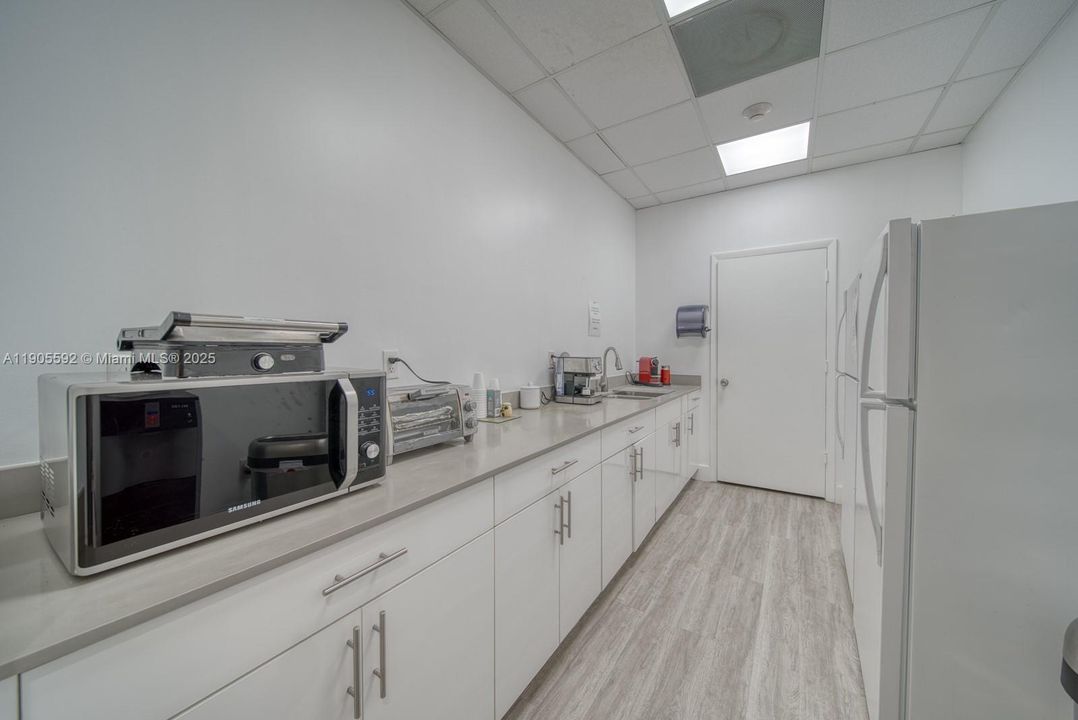 出租: $28 (0 贝兹, 0 浴室, 0 平方英尺)