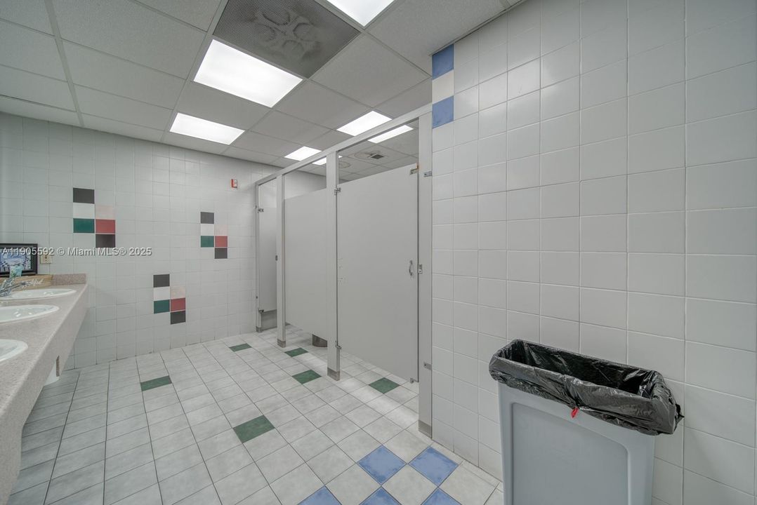 出租: $28 (0 贝兹, 0 浴室, 0 平方英尺)