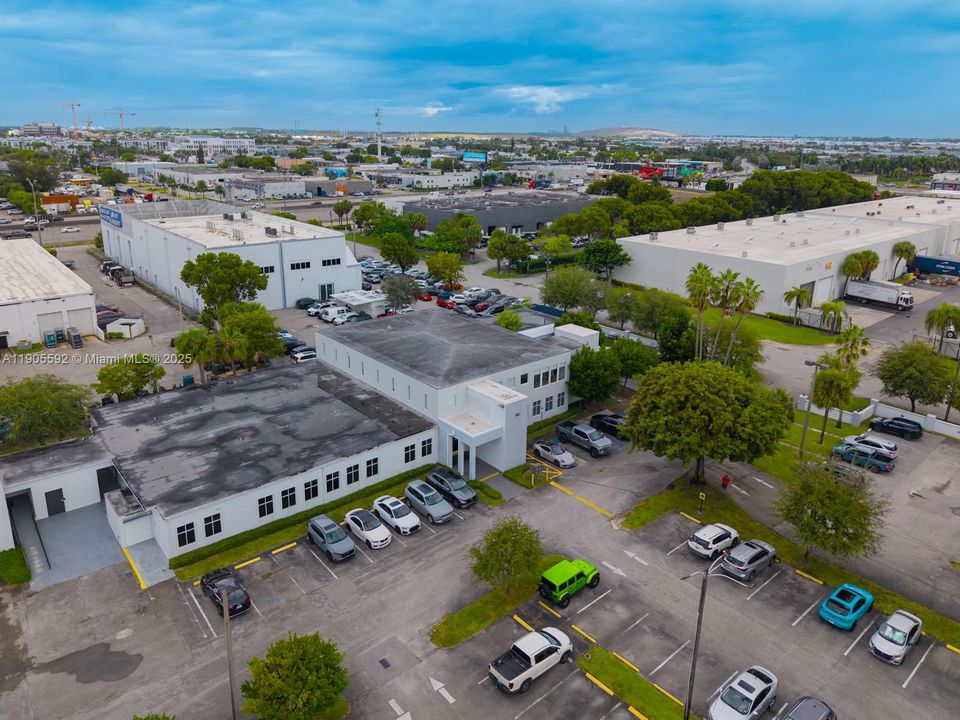 出租: $28 (0 贝兹, 0 浴室, 0 平方英尺)