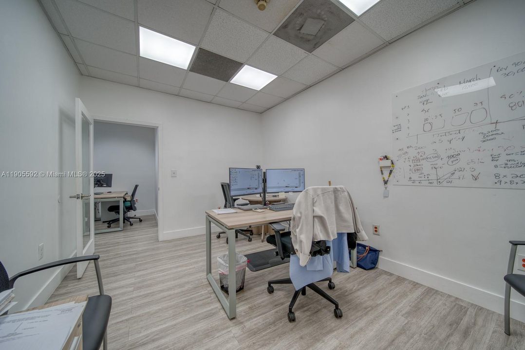 出租: $28 (0 贝兹, 0 浴室, 0 平方英尺)