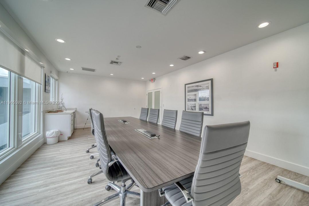 出租: $28 (0 贝兹, 0 浴室, 0 平方英尺)