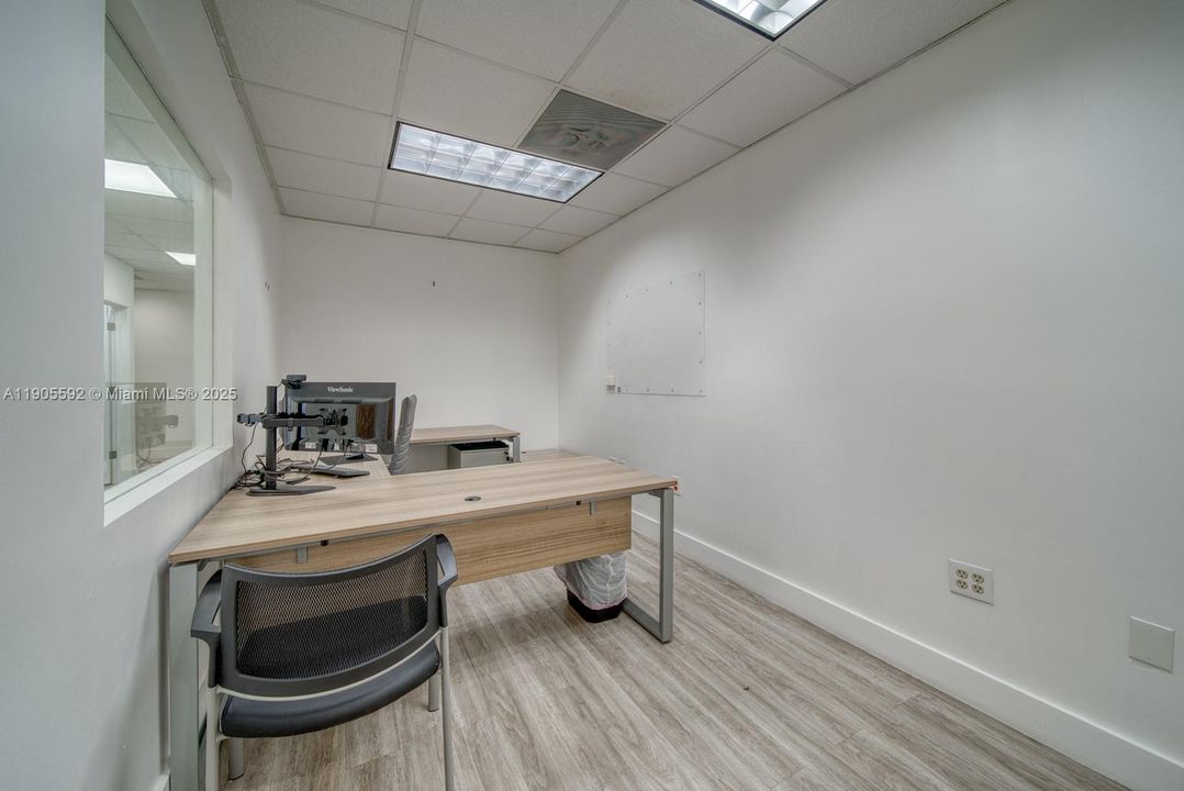 出租: $28 (0 贝兹, 0 浴室, 0 平方英尺)