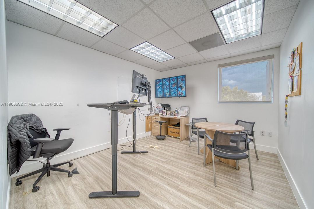 出租: $28 (0 贝兹, 0 浴室, 0 平方英尺)