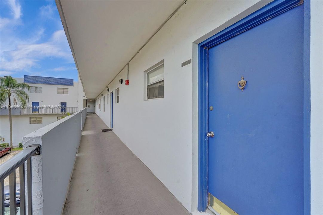 待售: $179,000 (2 贝兹, 2 浴室, 1080 平方英尺)