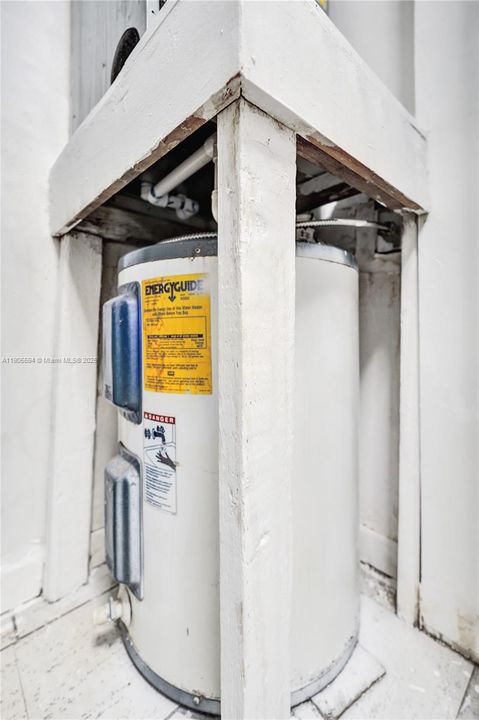 待售: $179,000 (2 贝兹, 2 浴室, 1080 平方英尺)