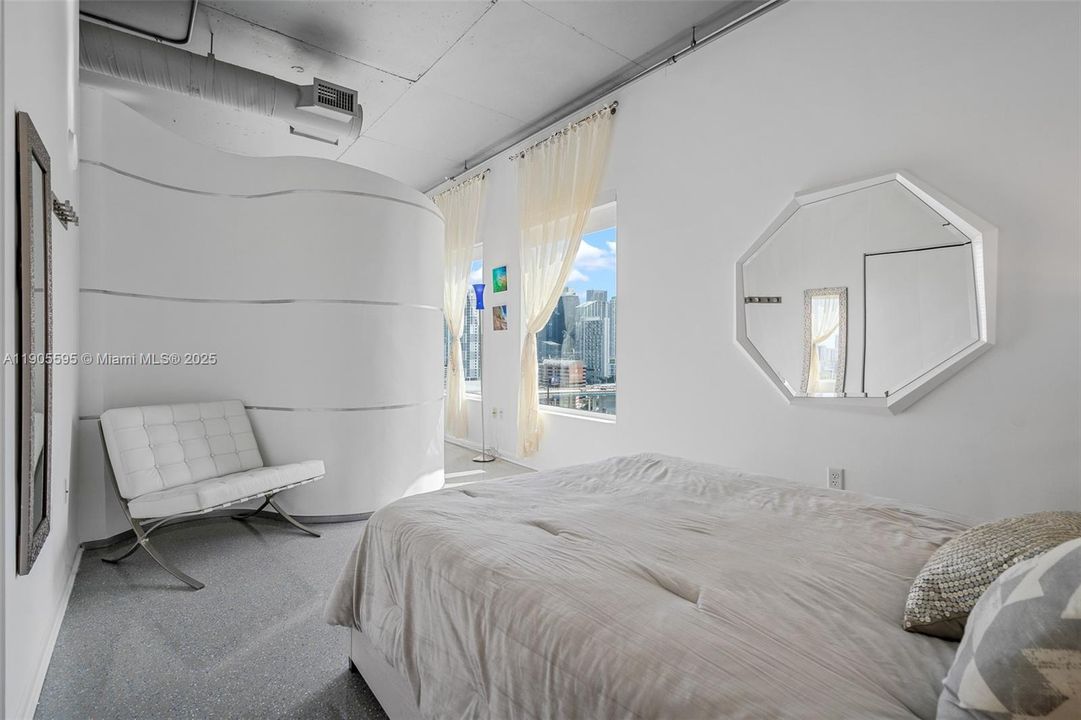 出租: $3,250 (2 贝兹, 2 浴室, 1010 平方英尺)