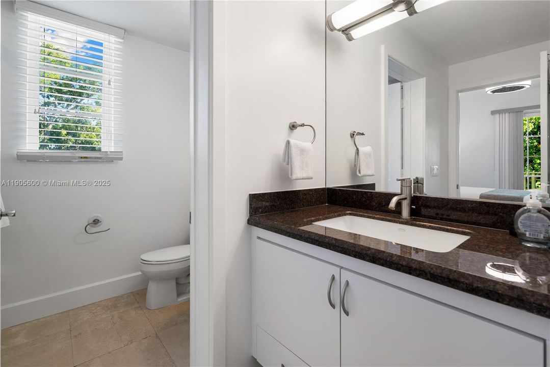 待售: $2,099,990 (4 贝兹, 3 浴室, 2635 平方英尺)