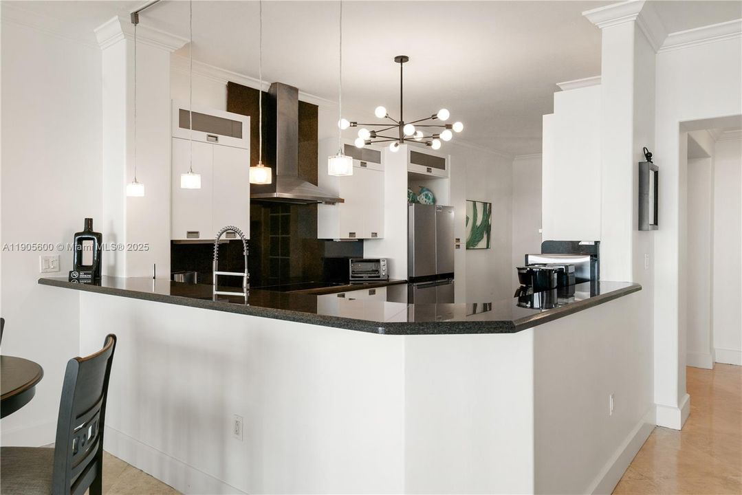 待售: $2,099,990 (4 贝兹, 3 浴室, 2635 平方英尺)