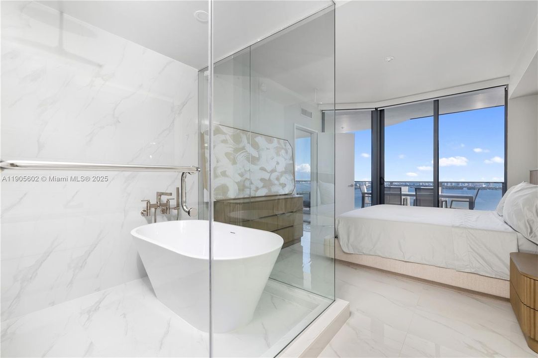 For Rent: $12,000 (2 beds, 3 baths, 1542 Square Feet)