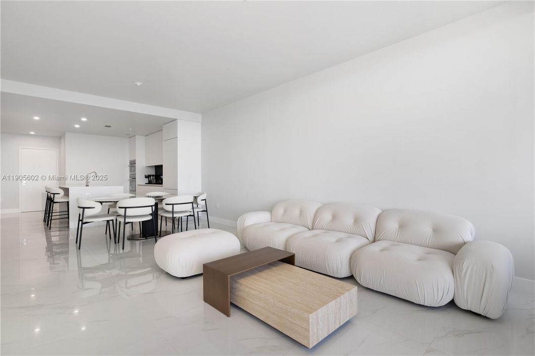 For Rent: $12,000 (2 beds, 3 baths, 1542 Square Feet)