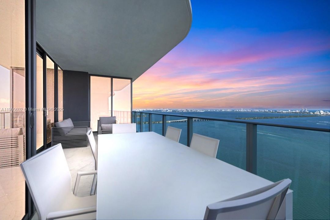 For Rent: $12,000 (2 beds, 3 baths, 1542 Square Feet)