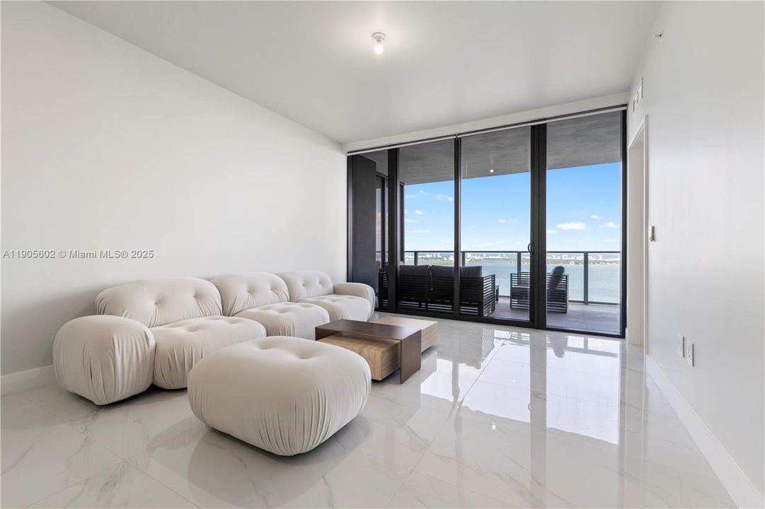 For Rent: $12,000 (2 beds, 3 baths, 1542 Square Feet)