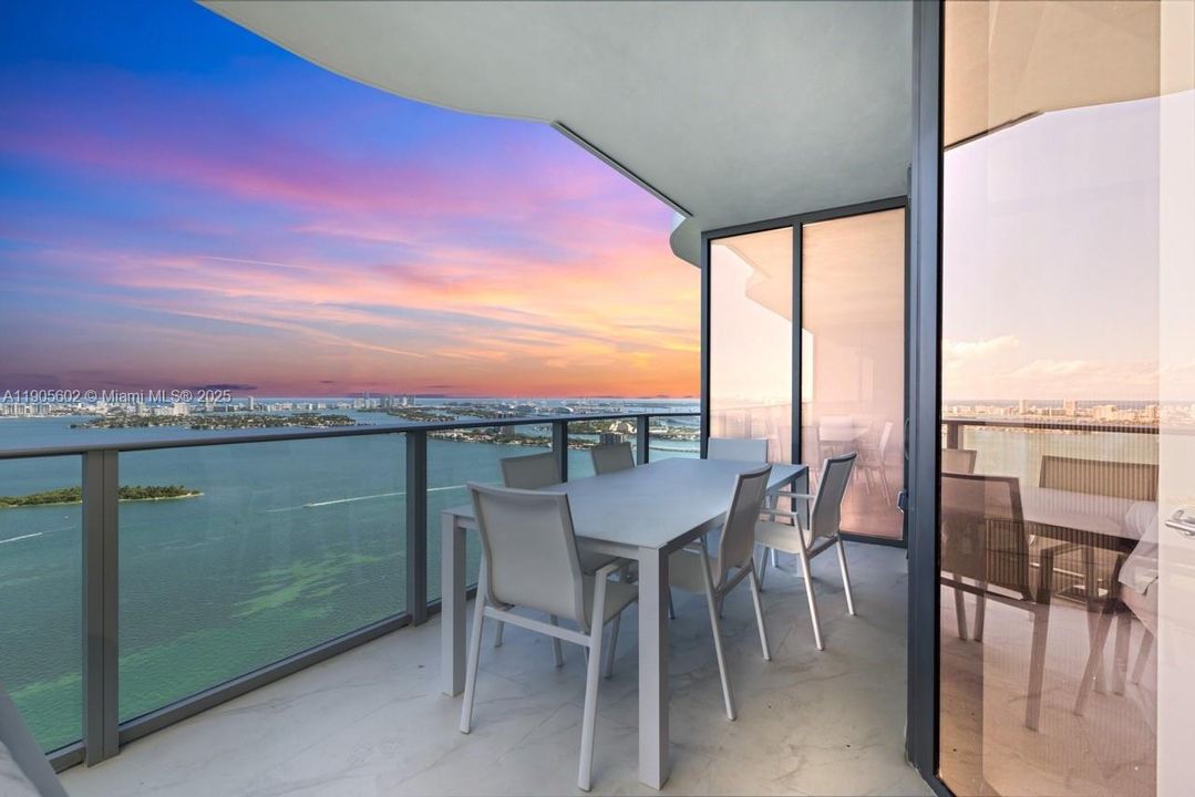 For Rent: $12,000 (2 beds, 3 baths, 1542 Square Feet)