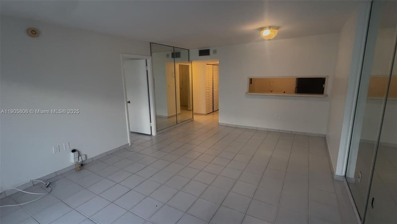 For Rent: $2,500 (1 beds, 1 baths, 655 Square Feet)