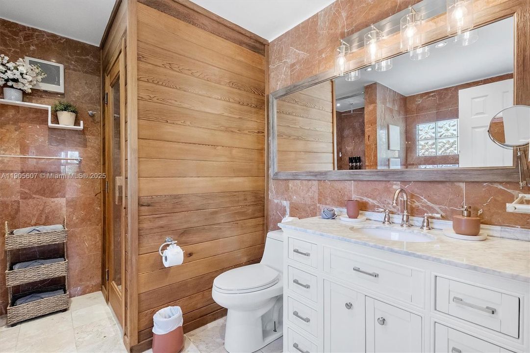 Active With Contract: $1,325,000 (5 beds, 3 baths, 2479 Square Feet)