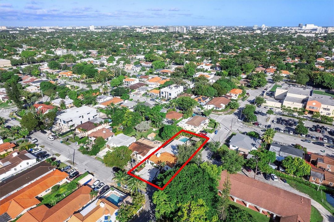 Active With Contract: $1,325,000 (5 beds, 3 baths, 2479 Square Feet)