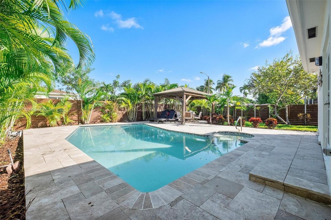 Active With Contract: $1,325,000 (5 beds, 3 baths, 2479 Square Feet)