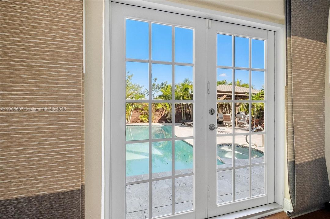 Active With Contract: $1,325,000 (5 beds, 3 baths, 2479 Square Feet)