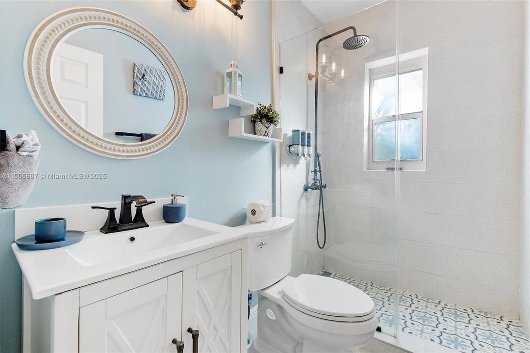 Active With Contract: $1,325,000 (5 beds, 3 baths, 2479 Square Feet)