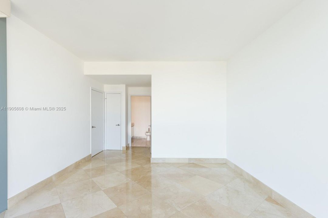 For Sale: $625,000 (2 beds, 2 baths, 1158 Square Feet)