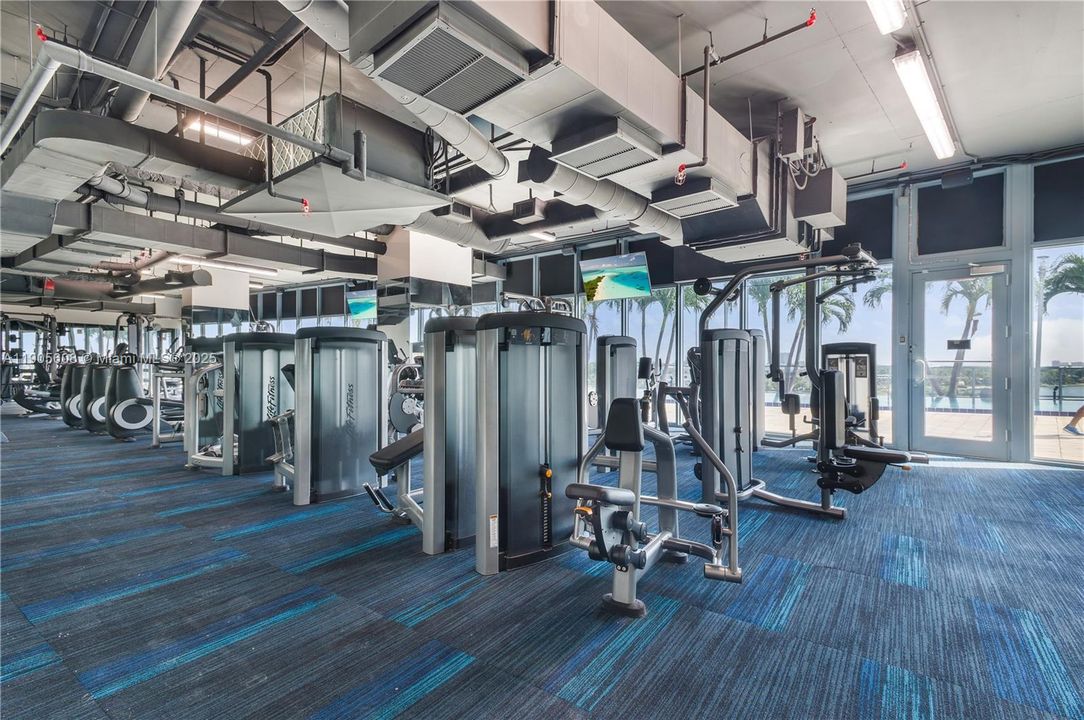 For Sale: $625,000 (2 beds, 2 baths, 1158 Square Feet)