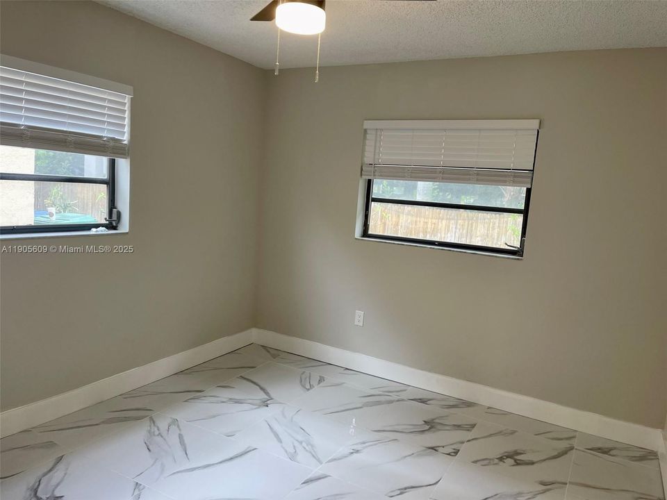 Recently Rented: $2,500 (2 beds, 2 baths, 900 Square Feet)