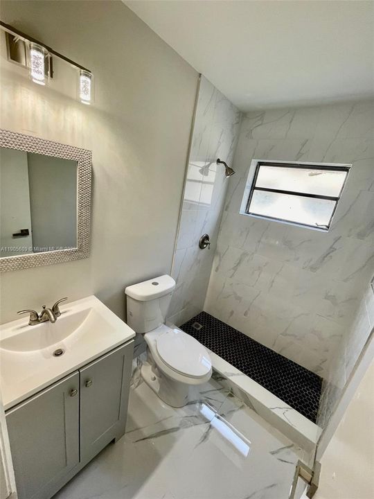 Recently Rented: $2,500 (2 beds, 2 baths, 900 Square Feet)