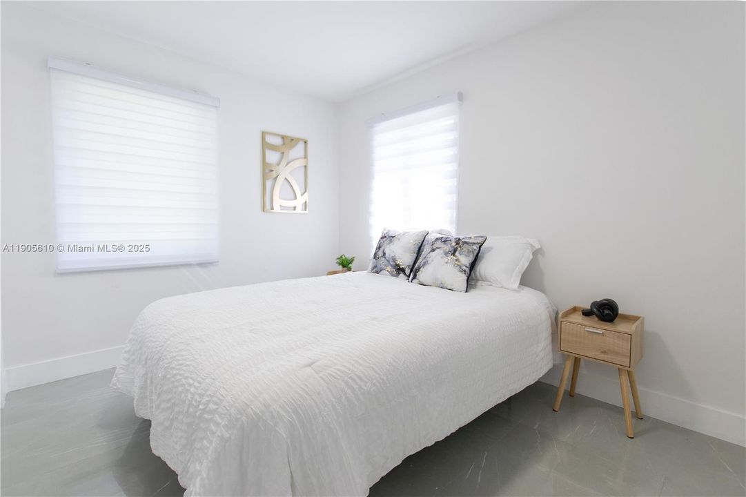 合同活跃: $475,000 (3 贝兹, 2 浴室, 990 平方英尺)