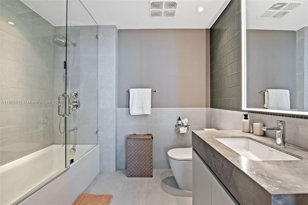 five-park-miami-beach-4104-for-rent-maria-rosales-chic-living-miami