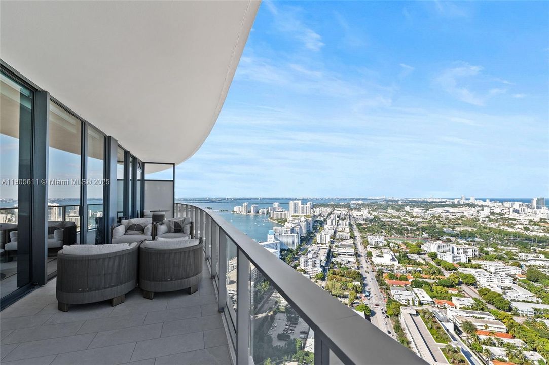 five-park-miami-beach-4104-for-rent-maria-rosales-chic-living-miami