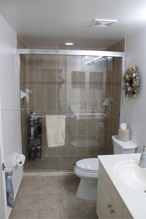 出租: $2,800 (2 贝兹, 2 浴室, 1162 平方英尺)