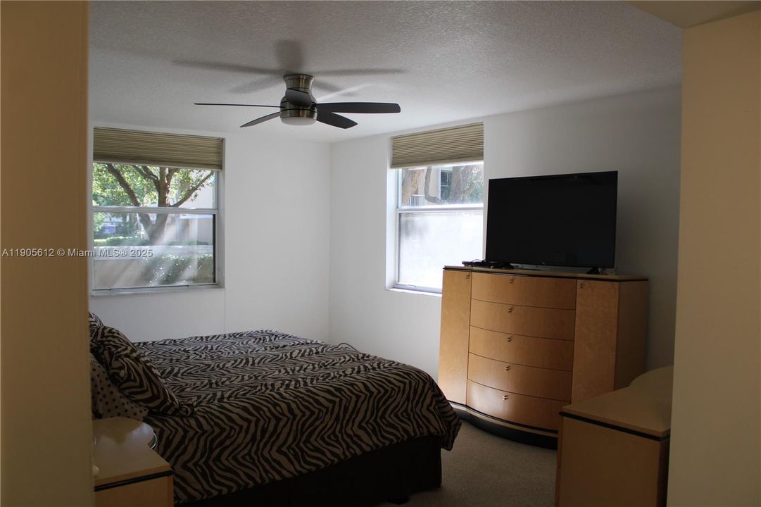 出租: $2,800 (2 贝兹, 2 浴室, 1162 平方英尺)