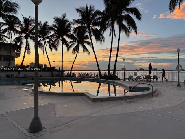 В аренду: $2,190 (1 спален, 1 ванн, 940 Квадратных фут)