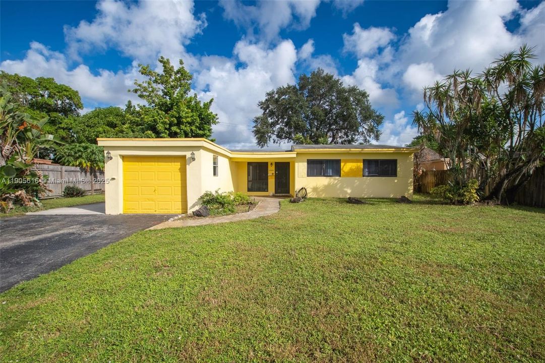 待售: $524,500 (4 贝兹, 2 浴室, 1390 平方英尺)