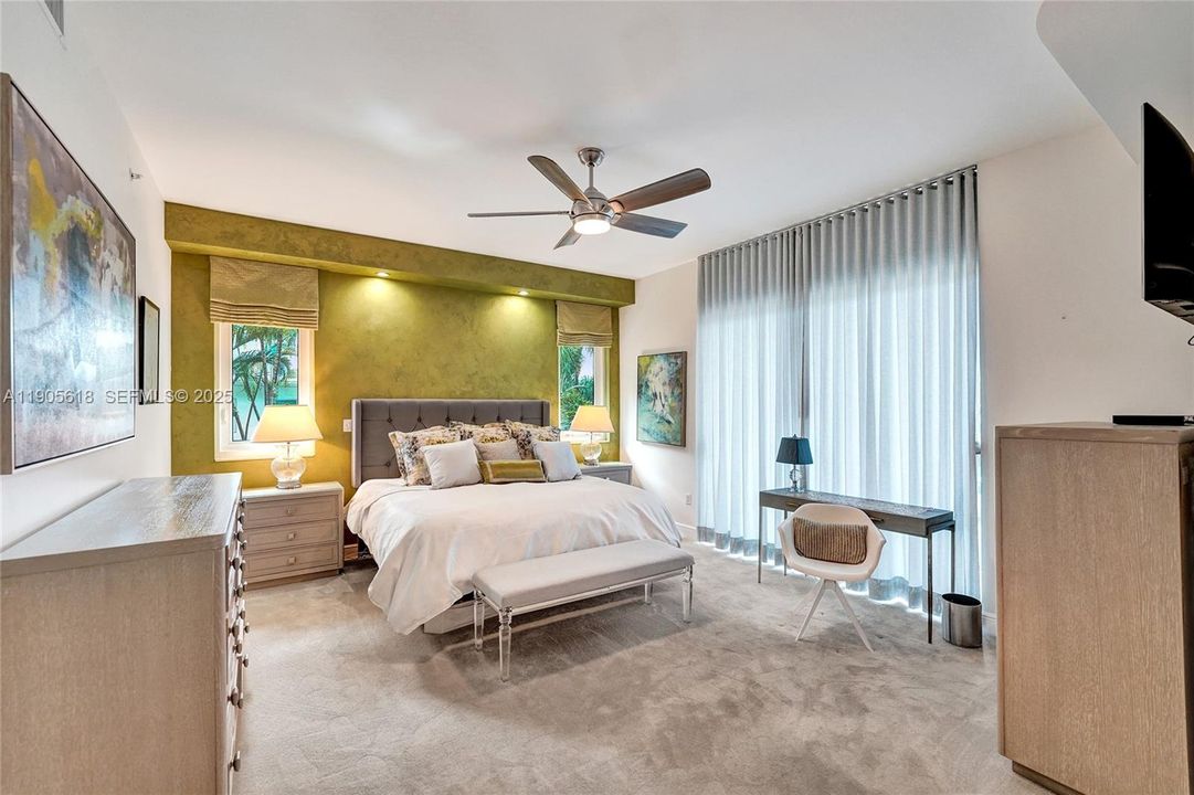 For Sale: $1,999,000 (2 beds, 2 baths, 2394 Square Feet)