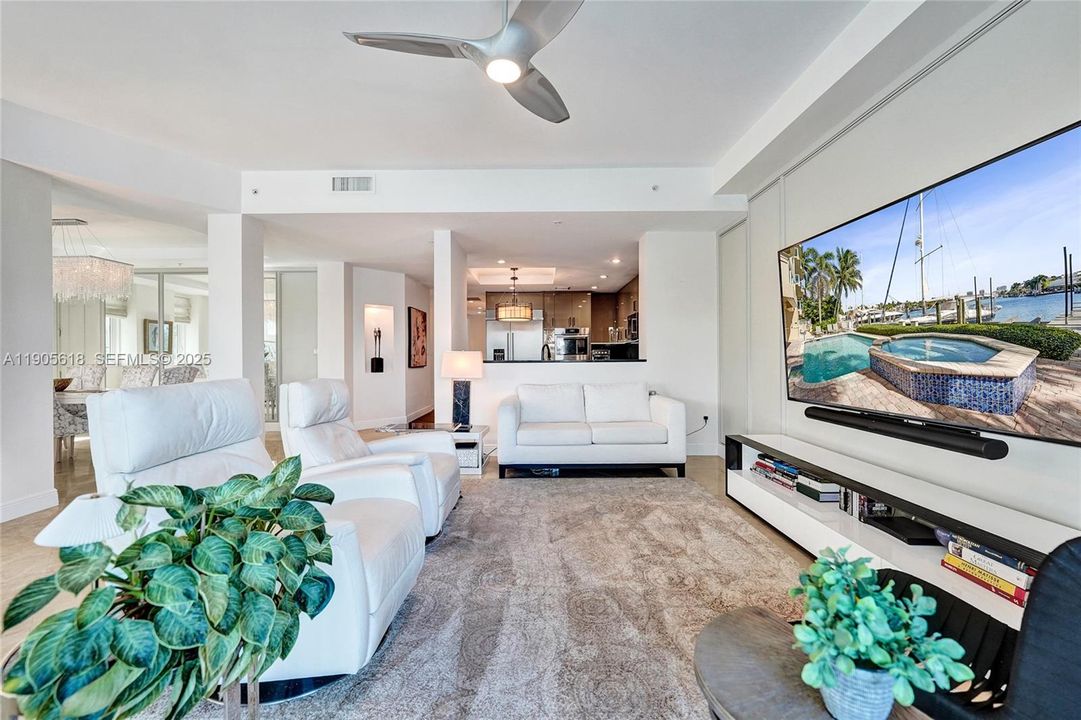 For Sale: $1,999,000 (2 beds, 2 baths, 2394 Square Feet)