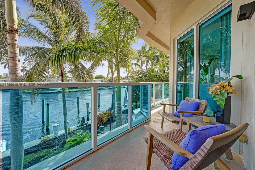 For Sale: $1,999,000 (2 beds, 2 baths, 2394 Square Feet)