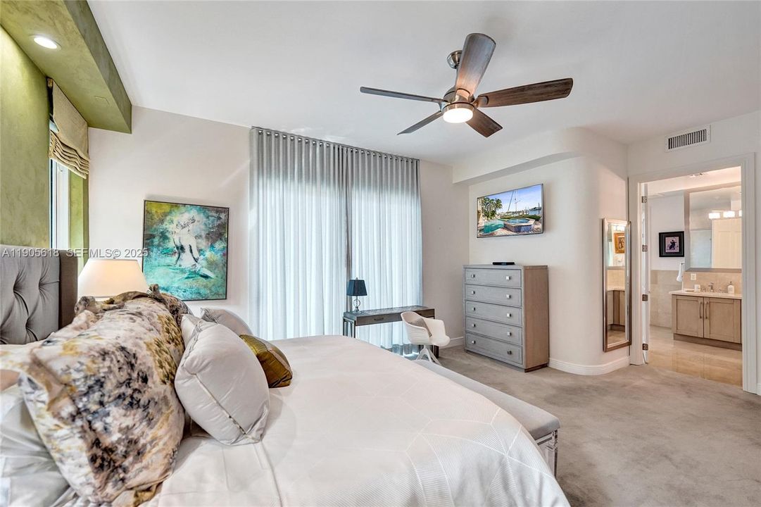 For Sale: $1,999,000 (2 beds, 2 baths, 2394 Square Feet)