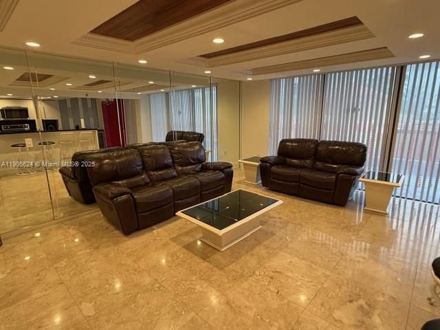 For Rent: $3,250 (2 beds, 2 baths, 1502 Square Feet)