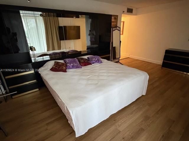 For Rent: $3,250 (2 beds, 2 baths, 1502 Square Feet)