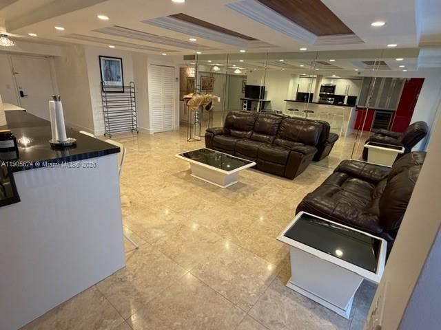 For Rent: $3,250 (2 beds, 2 baths, 1502 Square Feet)