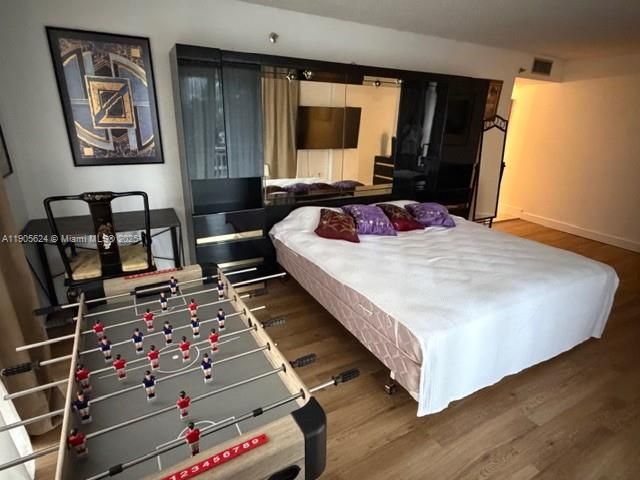 For Rent: $3,250 (2 beds, 2 baths, 1502 Square Feet)