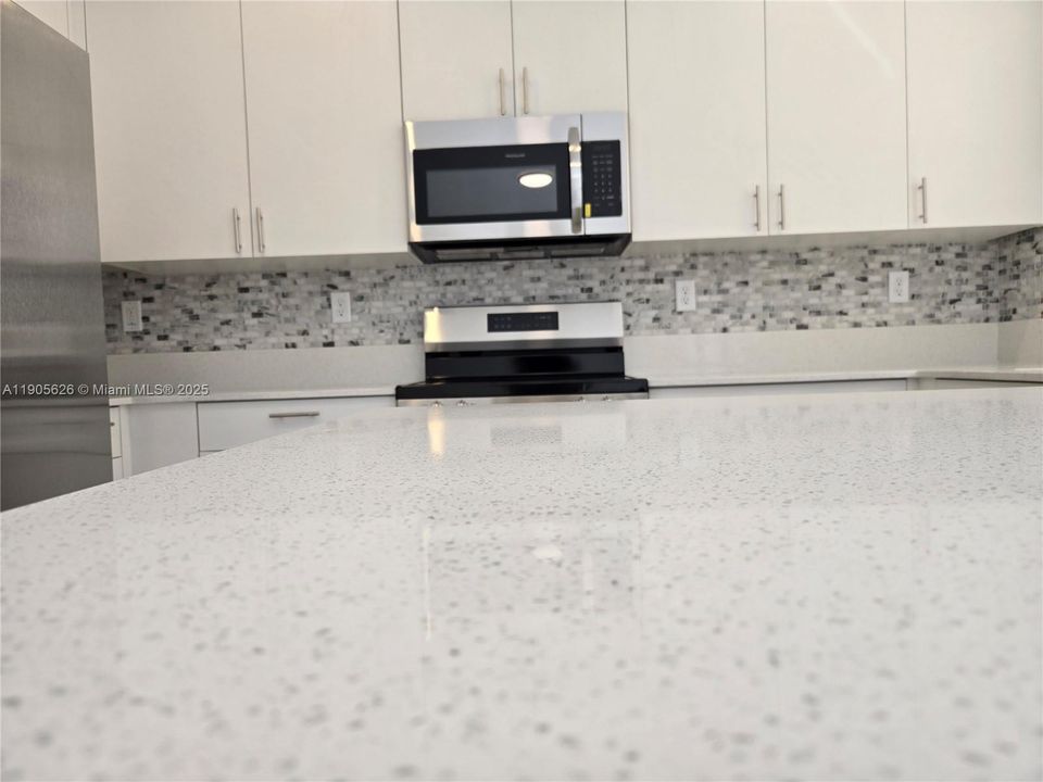 出租: $2,600 (3 贝兹, 2 浴室, 1483 平方英尺)