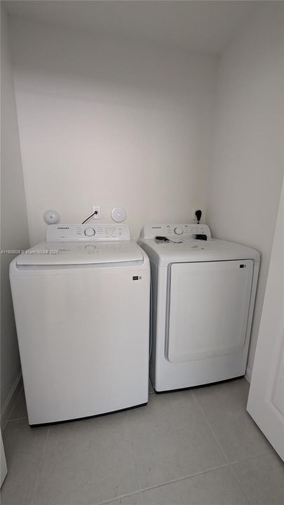 出租: $2,600 (3 贝兹, 2 浴室, 1483 平方英尺)