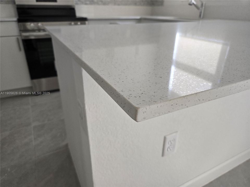 出租: $2,600 (3 贝兹, 2 浴室, 1483 平方英尺)