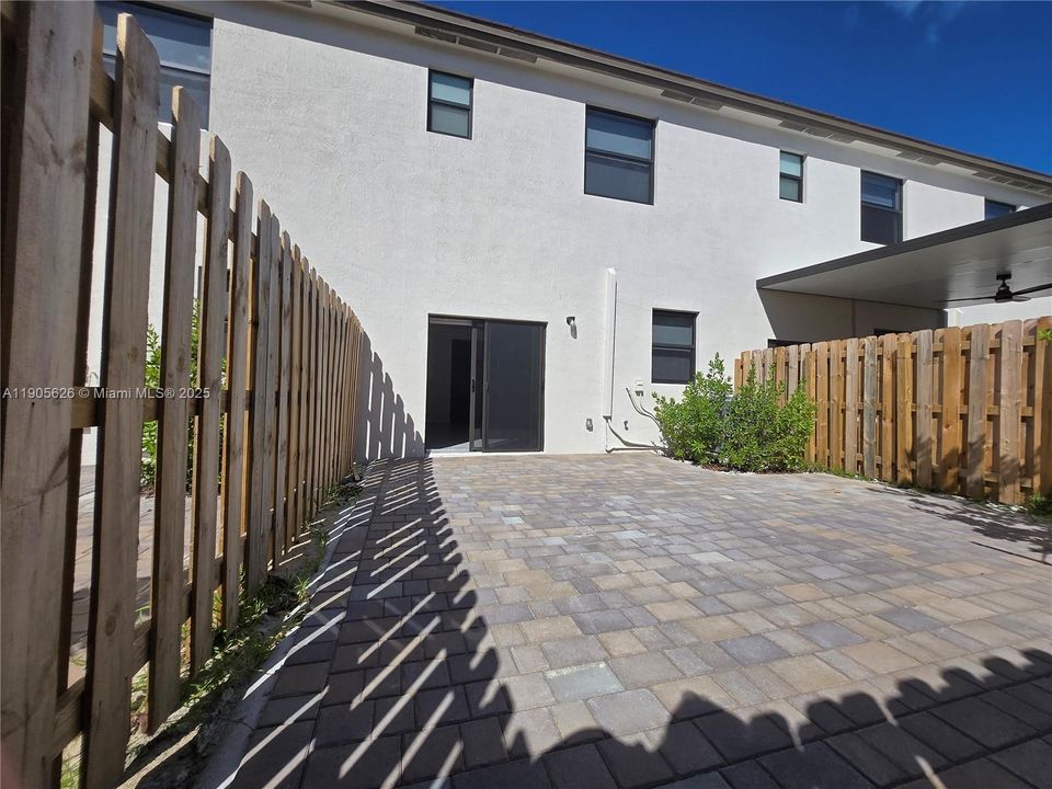 出租: $2,600 (3 贝兹, 2 浴室, 1483 平方英尺)