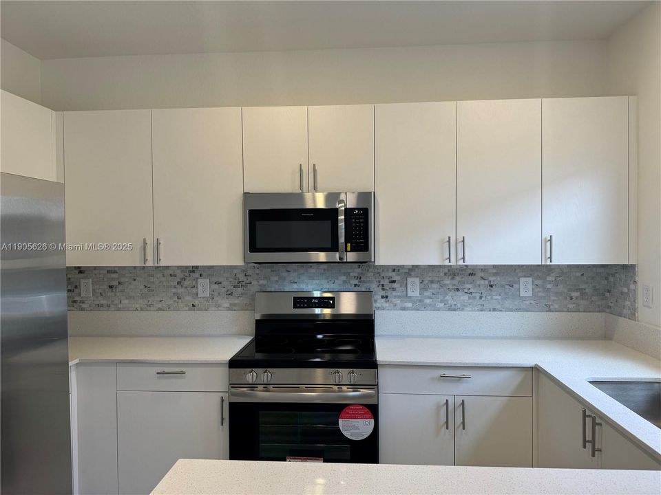 出租: $2,600 (3 贝兹, 2 浴室, 1483 平方英尺)