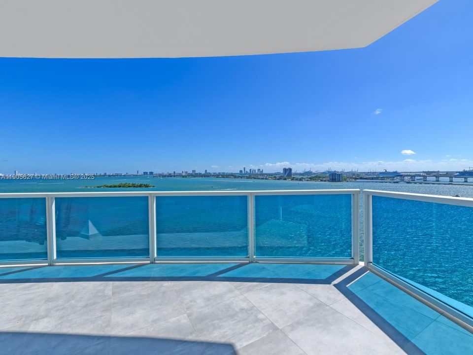 Recently Rented: $5,600 (2 beds, 2 baths, 1400 Square Feet)