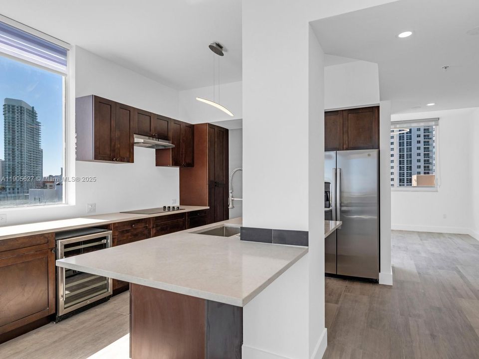 Recently Rented: $5,600 (2 beds, 2 baths, 1400 Square Feet)